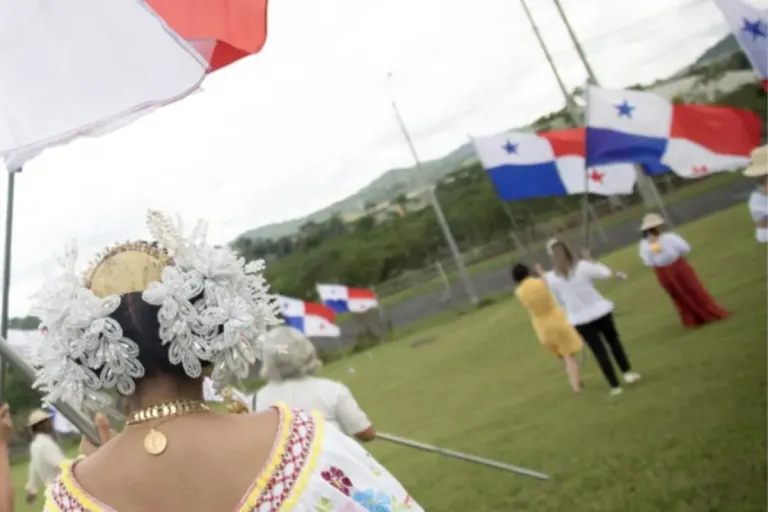 City of Knowledge Honors Panamanian Sovereignty with Annual Flag Planting Ceremony siembra banderas flag planting