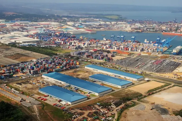 1616px Vista aerea de la Zona Libre de Colón