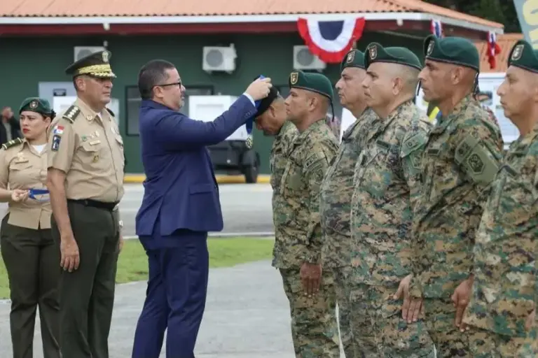 20 de noviembre senafront director