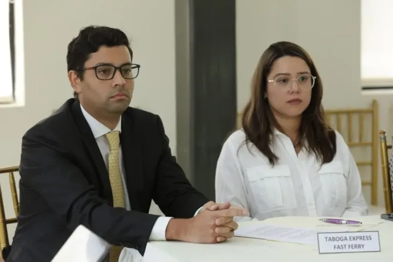 Panama Government Steps In as Taboga Ferry Dispute Halts Tourism comision interinstitucional abordara el alza del pasaje con moradores de taboga 2 1763495504