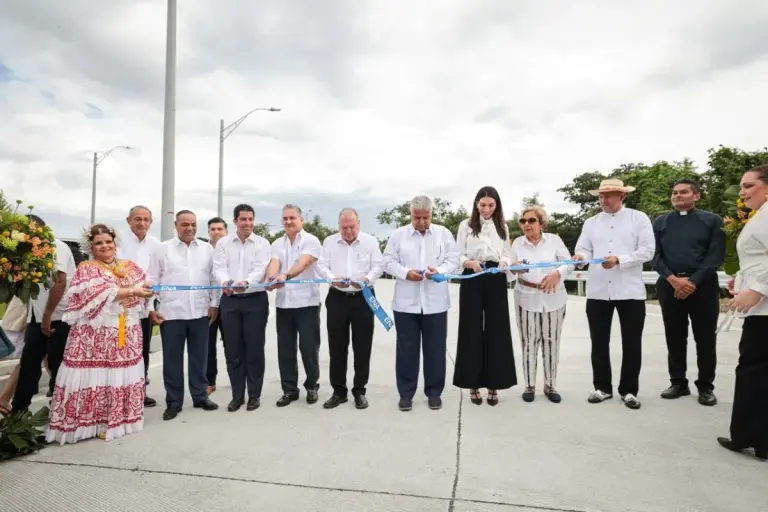 corredor sur access opening