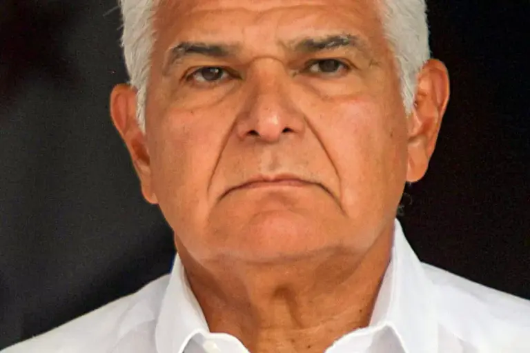 After Costa Rica Award, Mulino Defends Threat to ‘Burn Down’ Panama if Barred from Election José Raúl Mulino 2025