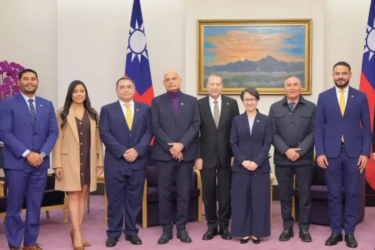 Panama Legislators Conclude Defiant Taiwan Tech Visit panamanian taiwanese politicians