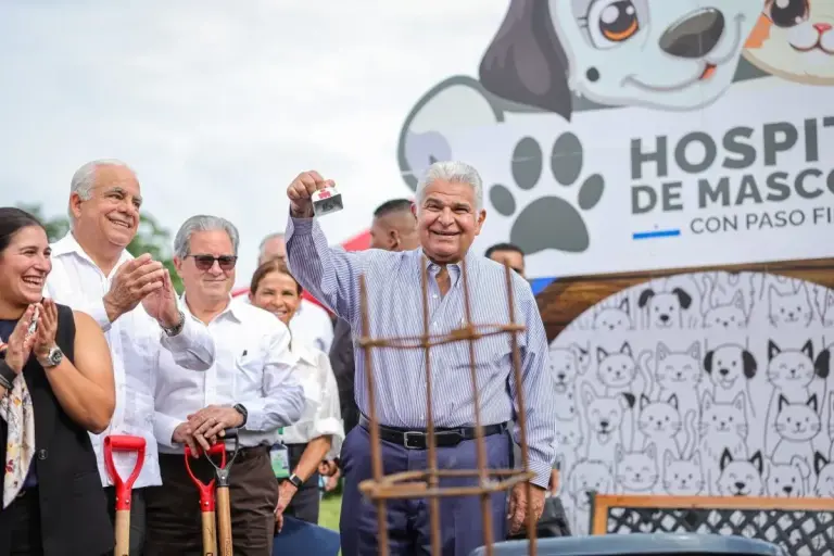 Panama Breaks Ground on First Public Veterinary Hospital in Juan Díaz hospital mascotas
