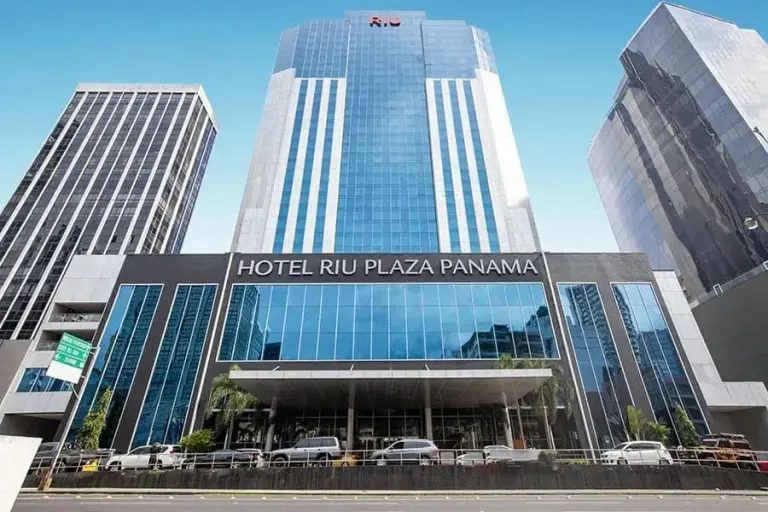 Panama City’s Landmark Hotel Reveals Its Stunning New Look hotel riu plaza panama