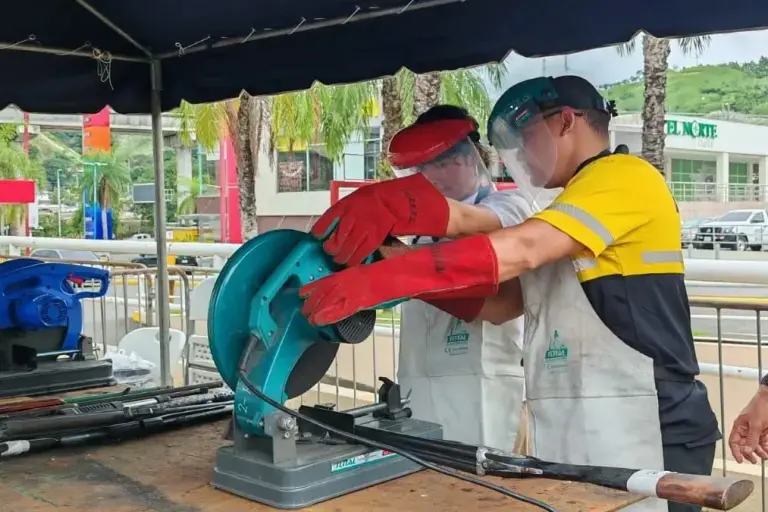 Panama Now Trades Guns for Refrigerators and Stoves national police destroying arms