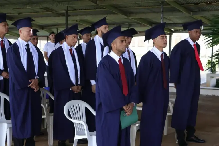 prison graduates 1