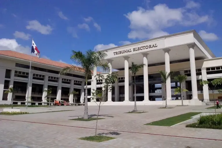 112,000 Panamanians Changed Where They Vote Last Year 1440px Albrook, Panama City, Panama panoramio tribunal electoral(1)