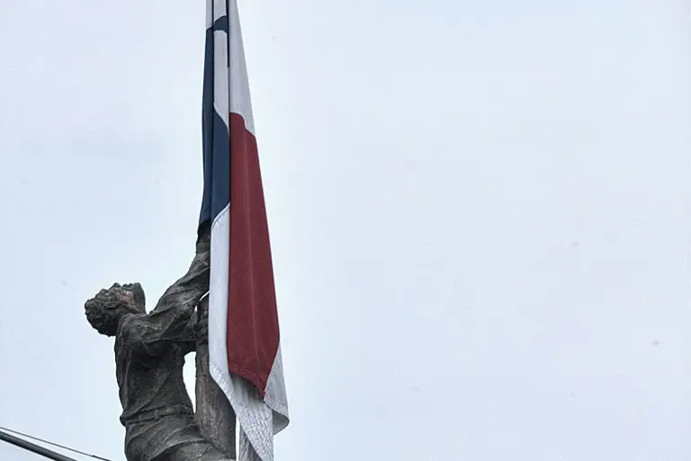 Panama City Honors 1964 Martyrs with Monument Restoration 1920px Monumento a los Martires 2 Detalle CJRD