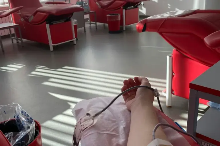 blood donation red