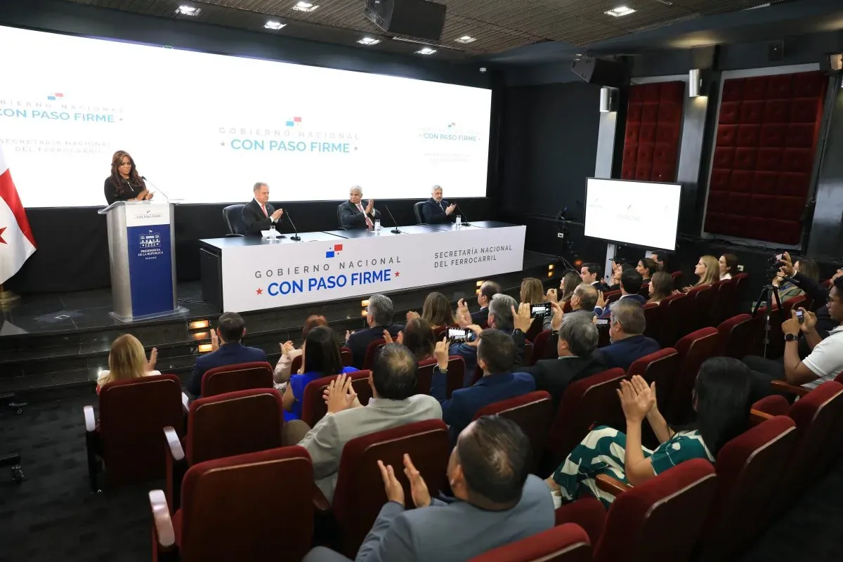 meeting train david panama