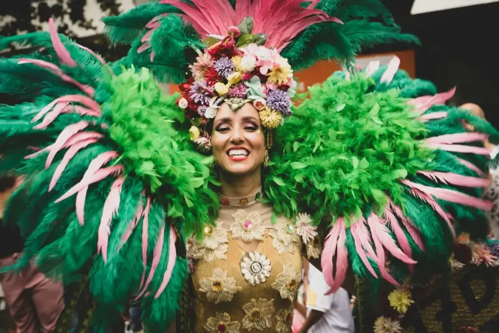 carnival queen