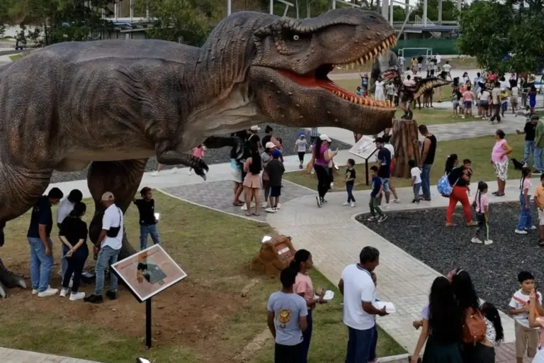 dinosaurs panama norte