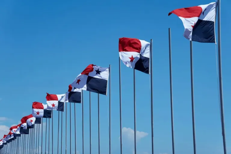 Panama democracy independent