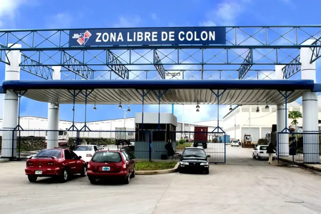 Entrada 4 Zona Libre de Colón