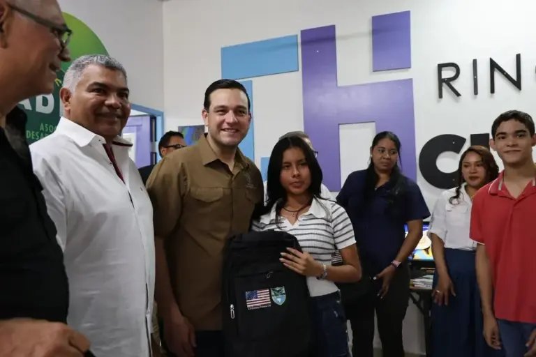 Ambassador Kevin Marino Cabrera visited El Valle de Antón