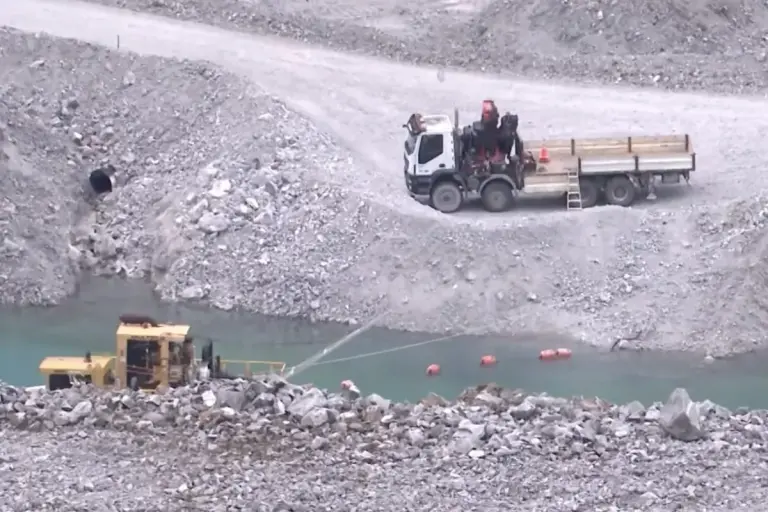 copper mine acid drain