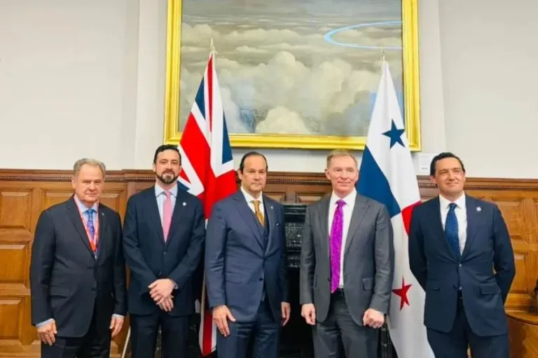 uk panama alliance train railway