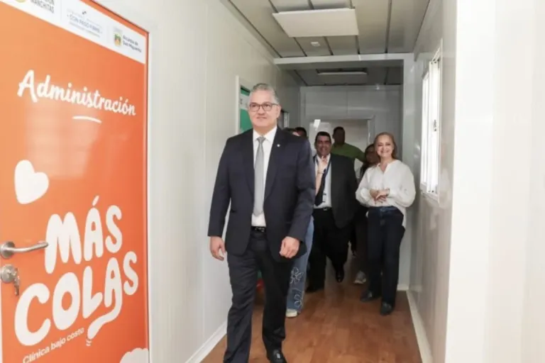 vet clinic mas colas minister visit