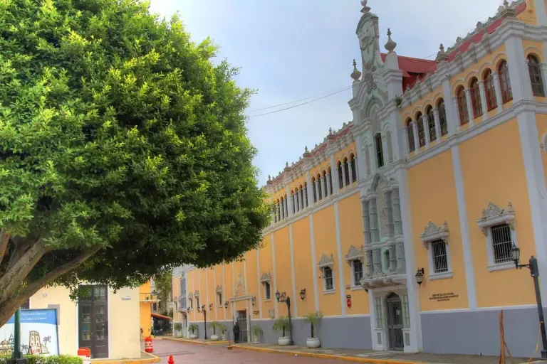1920px Palacio Bolivar Casco Antiguo CJRD