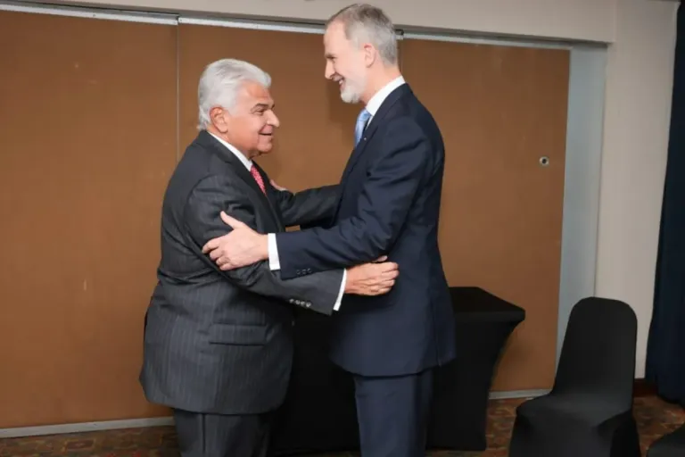 mulino and king of spain in costa rica