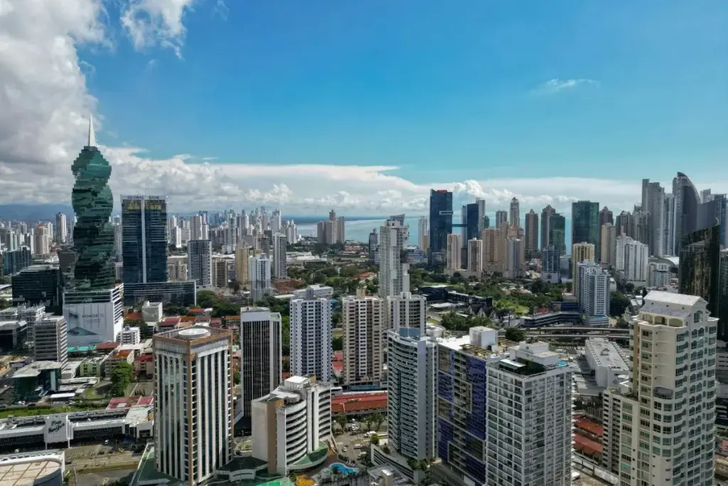panama city screw building