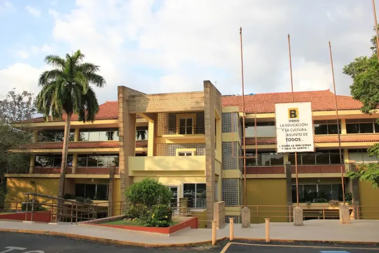 Panama National Library Enters New Era Under Ministry Control 3840px BibliotecaNacionalPanama