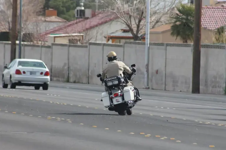 3840px LVMPD Traffic Officer About to Initiate Traffic Stop (2)