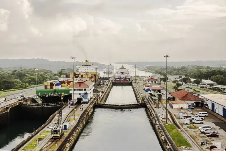 artes2franco panama canal 1286151