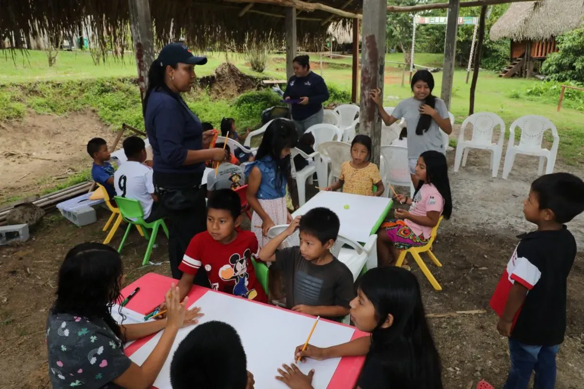 comunidad Emberá Ella Puru children