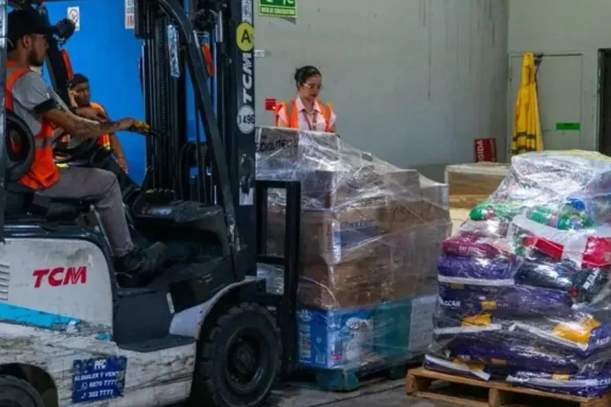 donations sorting for venezuela by panama mupa