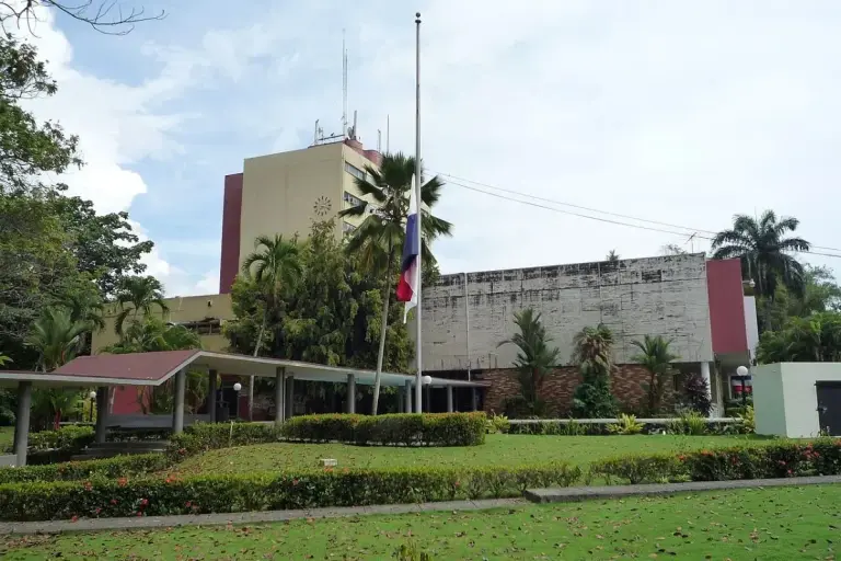 image of the administrative center from the University hilltops of Panama By 123Hollic - Own work, CC BY-SA 4.0, https://commons.wikimedia.org/w/index.php?curid=5231236