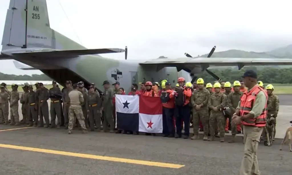 Panama sends first rescue team to Venezuela