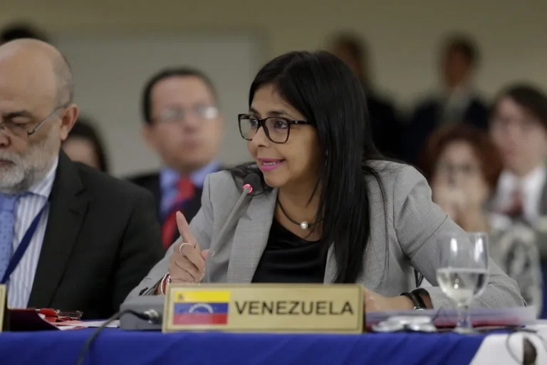 3840px Delcy Rodríguez en reunión extraordinaria de la CELAC
