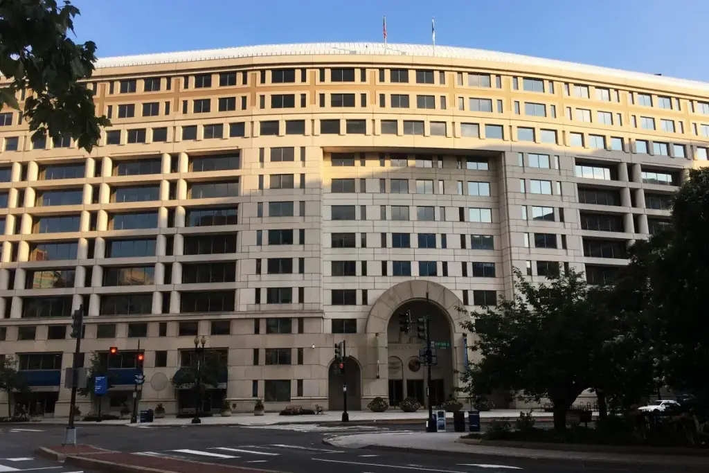 BID DCA 07 2018 9881