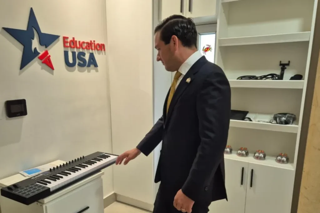 Education USA Launch Rincón Clubhouse at the Panama American Center by US Embassy PA