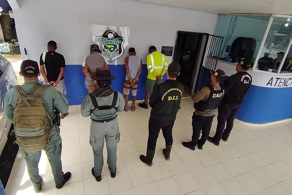 Illegal Gold Mining Nets Six Arrests by MiAmbiente