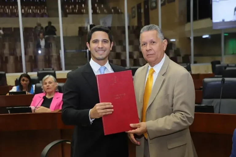 No More Automatic Denials for Type 1 Diabetes in Panama José Pérez Barbon credit national assembly 2