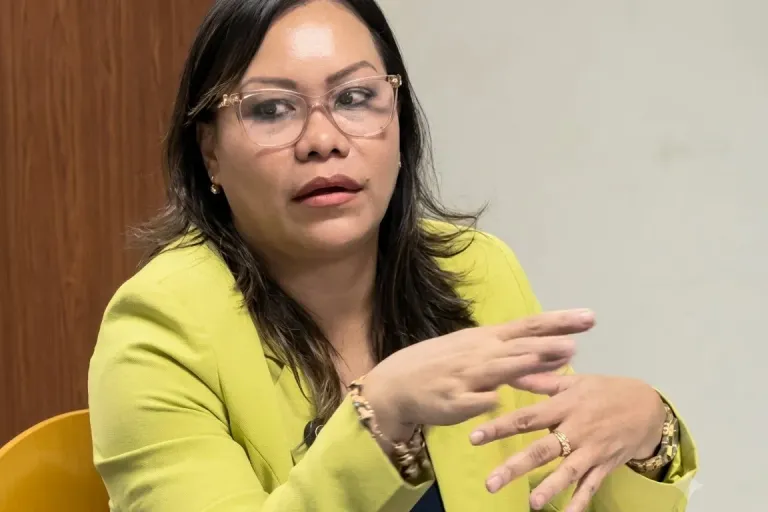 Patsy Lee Representative for La Chorrera by social @patsyleer