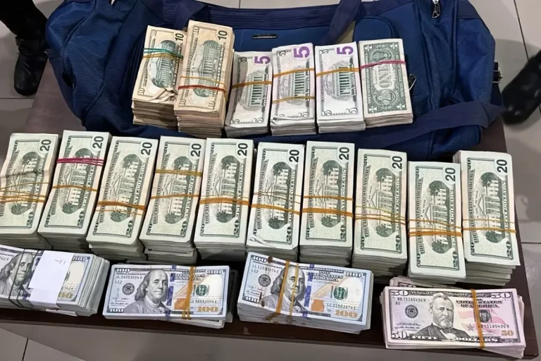 Bella Vista cash seizure Credit Policia Nacional