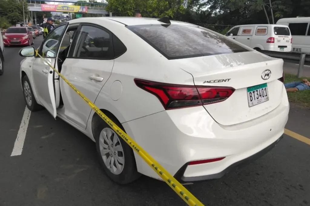 Car of Police Caputre Ride-Hailing Robbery Criminals Credit Policia Nacional