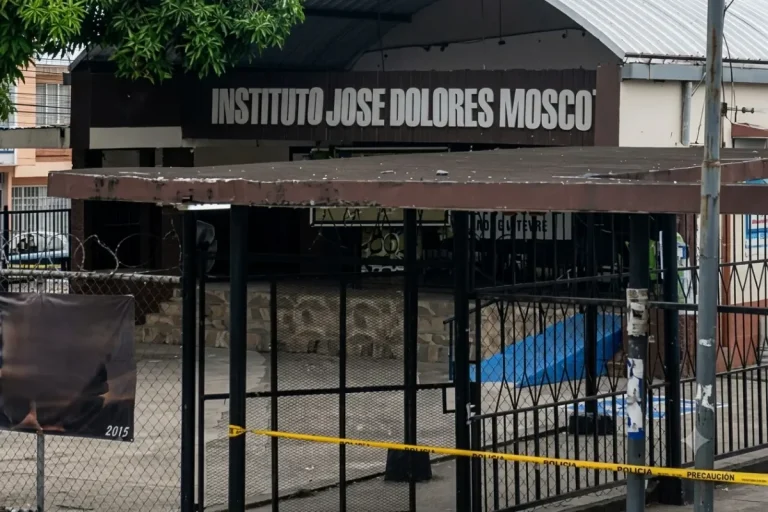 Instituto José Dolores Moscote School