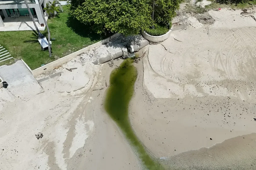 Isla Contadora construction violations waste leak Credit MiAmbiente