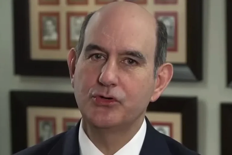 Minister of Economy and Finance, Felipe Chapman by MEF
