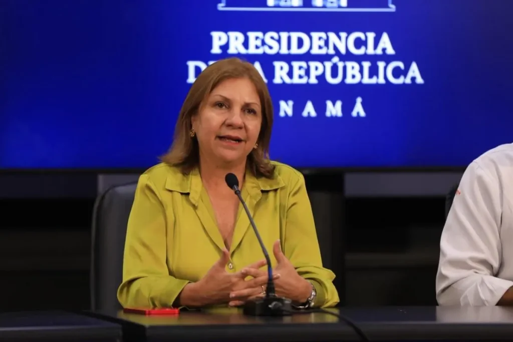 Panama Emergency Declaration Naming El Niño Cabinet Speaker Credit MinGob