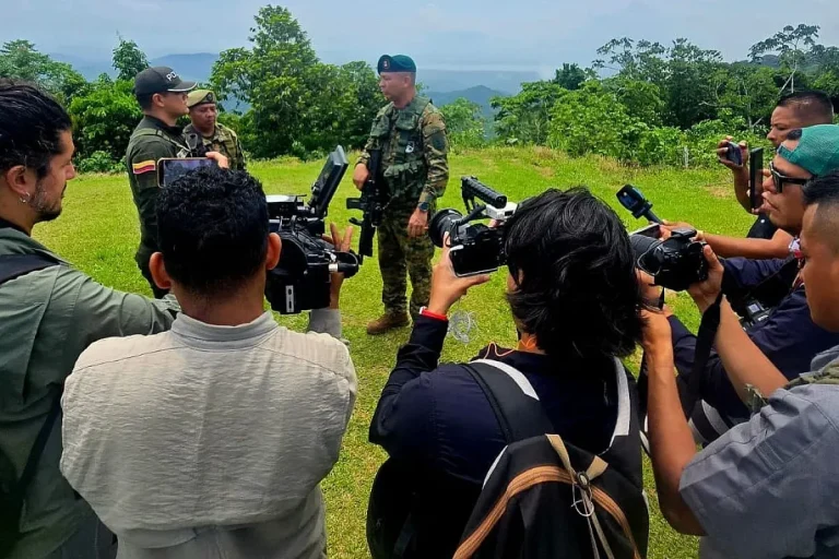 COLOMBIA Border Security Announcements Photo Credit SenaFront