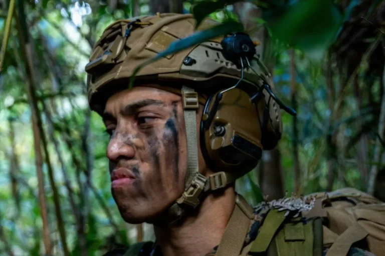 US-Panama Jungle Warfare Training at Milla Verde in Colón soldier in jungle