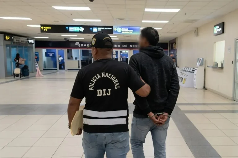 Panama Detains 3rd War Recruiter in Insidious Trafficking Case Third war recruiter caught in Tocumen Airport