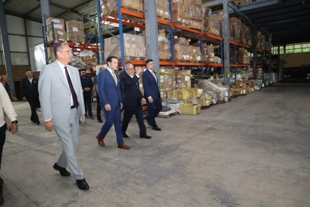 US Ambassador Cabrera Walkthrough Panama Receives $1 Million in US Emergency Equipment and Medical Aid Credit US Embassy Panama