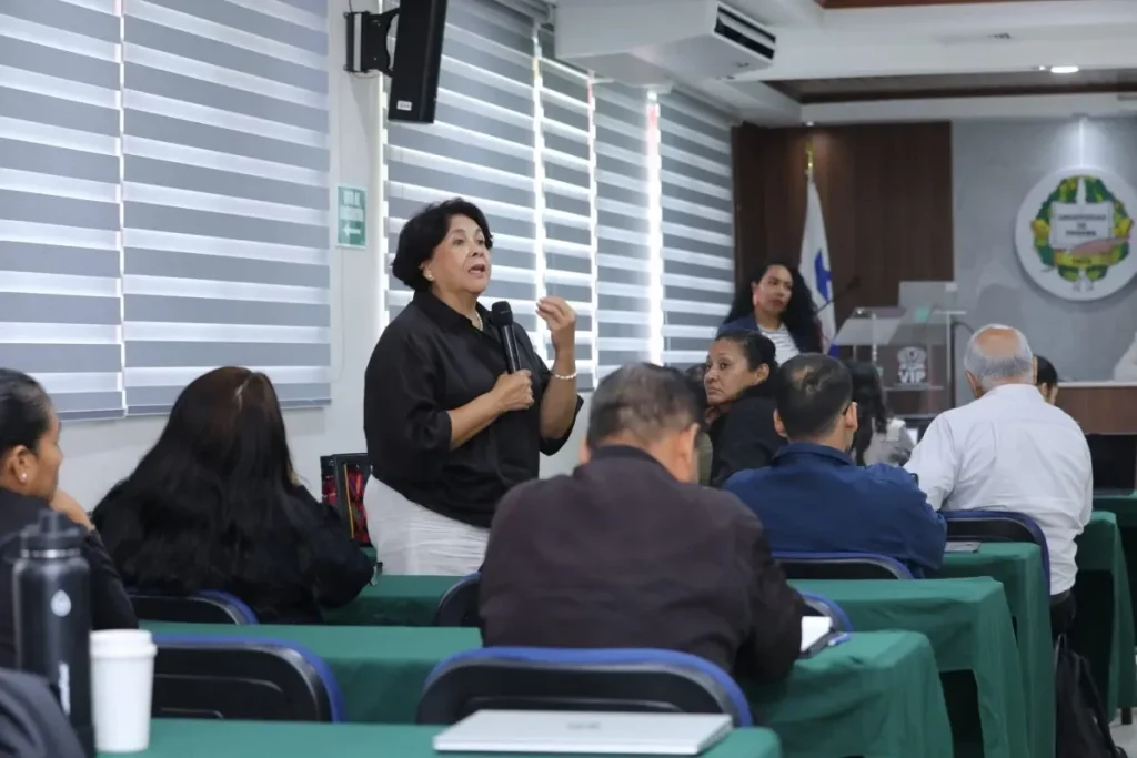 Women at National relocation framework, an urgent need in the face of climate change and climate relocation Credit MiAmbiente.jpg